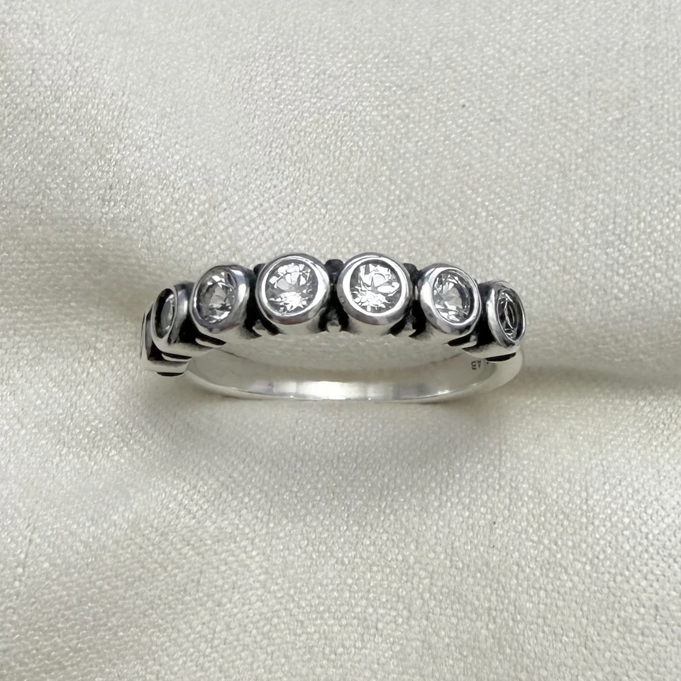Anillo apilador de piedras preciosas de plata esterlina James Avery zafiro blanco talla 5,5 Foto 2 de 4