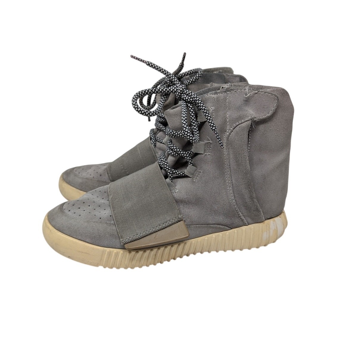 adidas Yeezy Boost 750 Light Brown OG – Geprüftes Sammlerexemplar (Zustand Near Mint 8.5)