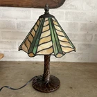 Quoizel Collection 1 light Tiffany Style Table Lamp – Stained Glass, Vintage