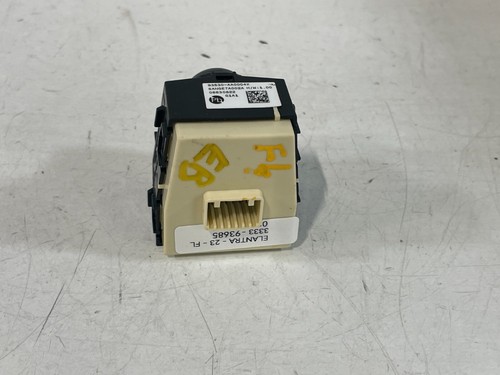 21-24 HYUNDAI ELANTRA FRONT LEFT SIDE DOOR WINDOW MIRROR CONTROL SWITCH # 93685 - Picture 4 of 9