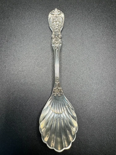 Francis 1st by Reed and Barton Sterling Silver Small Sugar Shell Spoon 5 3/8"