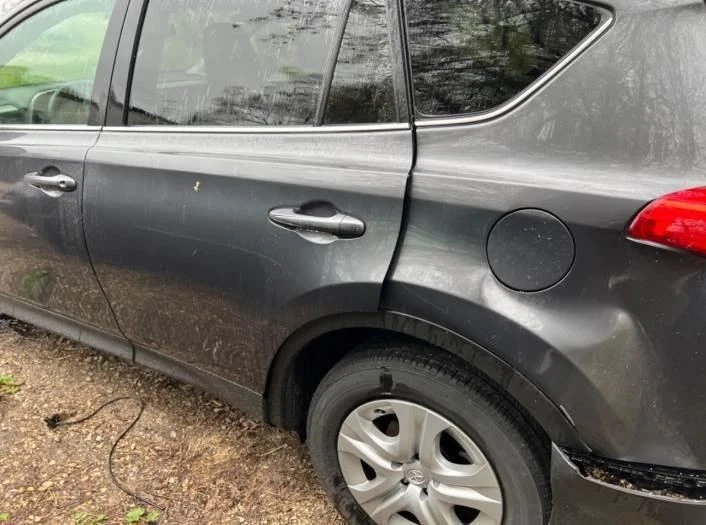 (LOCAL PICKUP ONLY) Hood Fits 13-18 RAV4 4487896 Foto 3 de 4