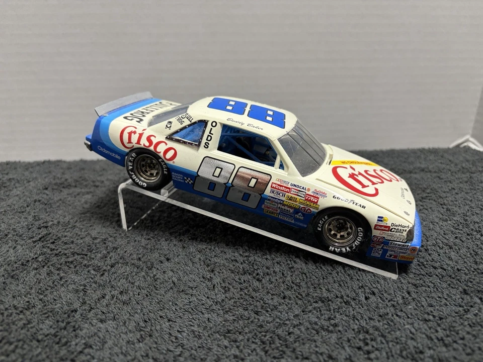 Custom Built Buddy Baker Crisco Oldsmobile 1/24 NASCAR Stock Car - Image 3 of 4