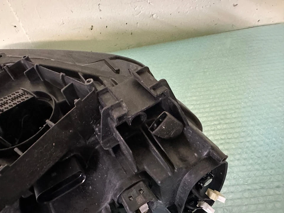 Audi Q2 Voll LED Scheinwerfer Links - Bild 4 von 4