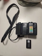 Nikon Coolpix 995 Digital Camera.