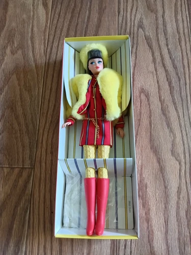 Twist 'n Turn Barbie 1967 Doll and Fashion Reproduction 1997 Mattel 18941