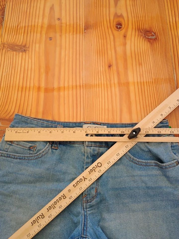 Jessica Simpson Forever Short Roll Cuff Short Size 28 - Image 4 of 4