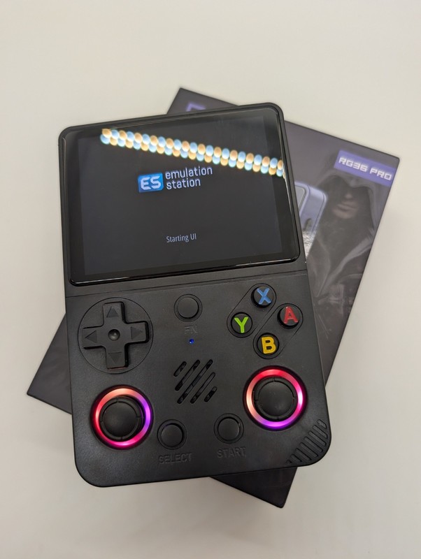 RG36 PRO Retro Handheld Game Console 64GB 3.5” HD Screen USB Charging RGB Lights