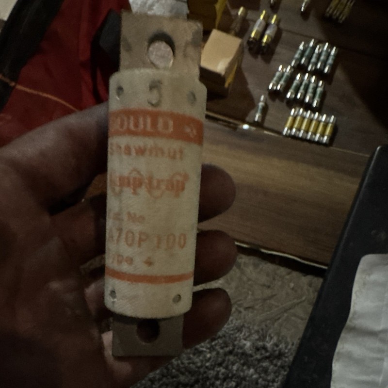 Gould Shawmut A70P100 Amp-Trap 10A 600V Bolt-On Fast-Acting HRC Fuse