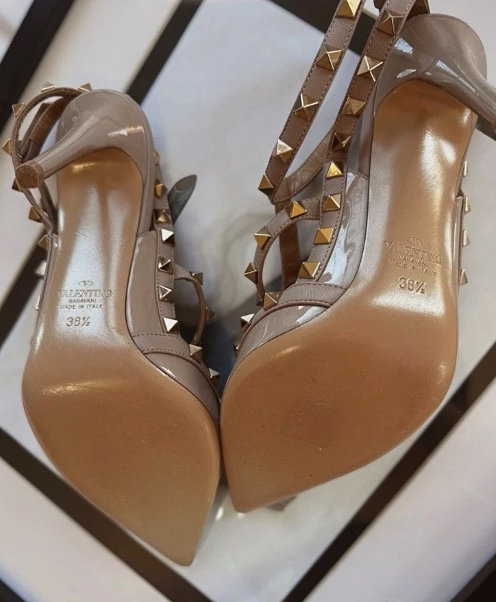Zapatos de tacón Valentino Rockstud charol nude Eur 38,5 talla 8 excelente estado. Foto 2 de 4