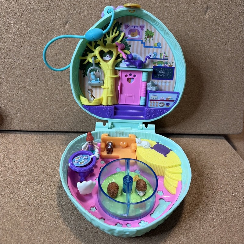 Polly Pocket Hedgehog Cafe Compact Pet Theme Playset With One Doll Figure