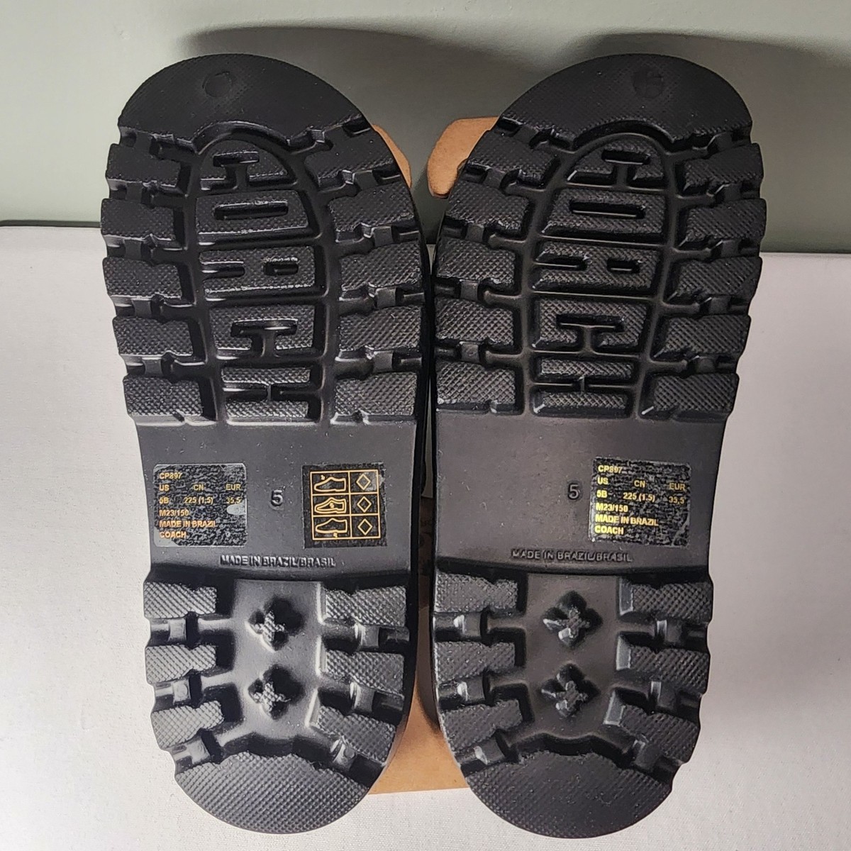 NWT Coach CP897 Jesse Rubber Slides in Black Size 5B US Women\'s Coach Coach CP897 Jesse Rubber Slides in Black Size 5B US  main image 3