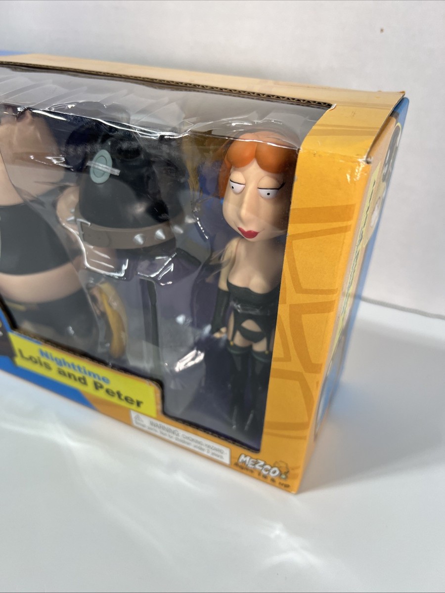 Mezco Family Guy Series 2 Nighttime Lois & Peter Action Figure Age18 for  sale online