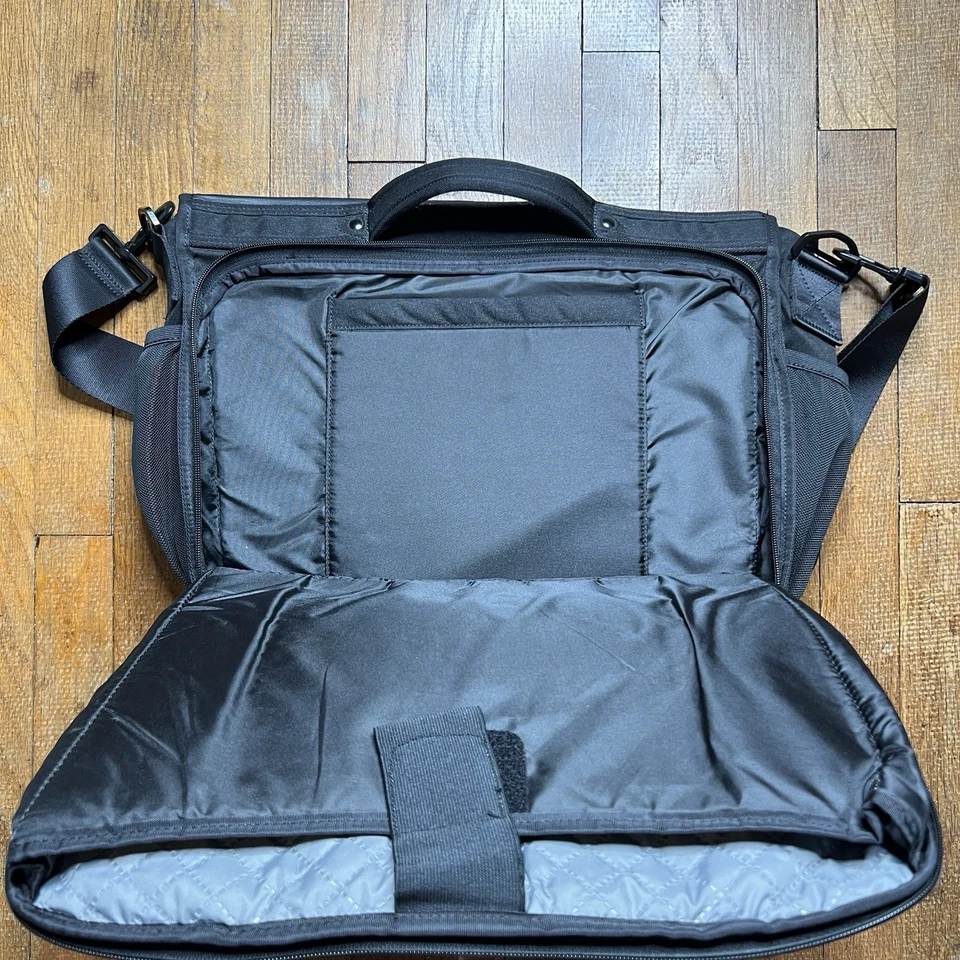 Nike Negro Salida Mensajero Laptop Viaje Bandolera Bolso de Hombro Unisex Foto 3 de 4