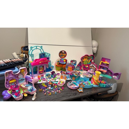 Polly Pocket Huge Lot 13 Playsets Dolls Accessories Flamingo House Castle Case