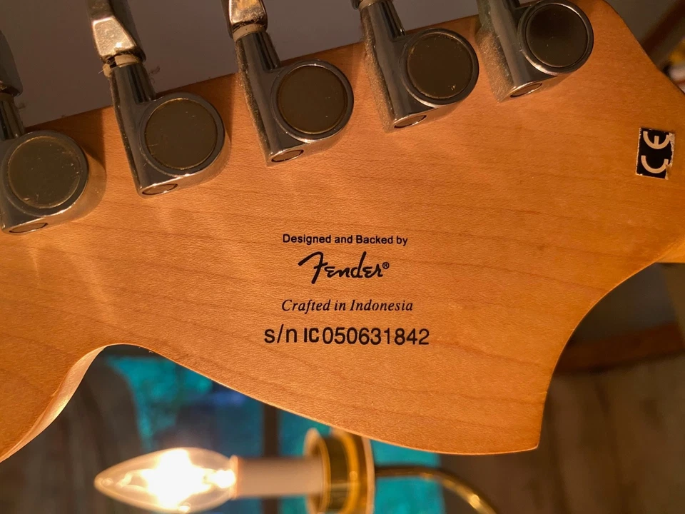 2005 Squier "Affinity" Stratocaster Made in Indonesia - Image 3 of 3