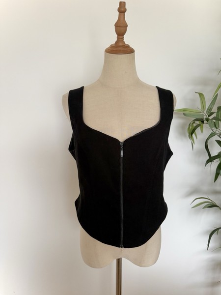 CUE Black Corset Style Cropped Top Size 14 Women’s 