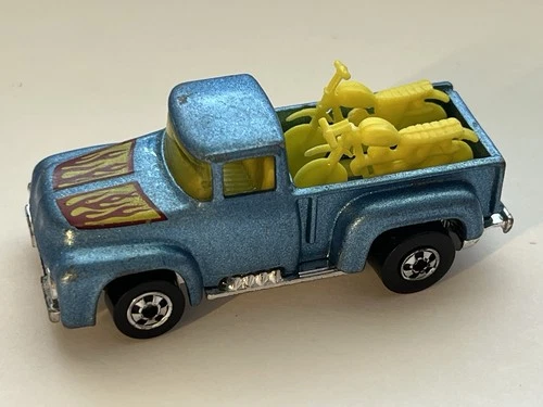 Vintage Hot Wheels '56 Hi-Tail Hauler Truck w/ Motorcycles Diecast 1:64 Malaysia