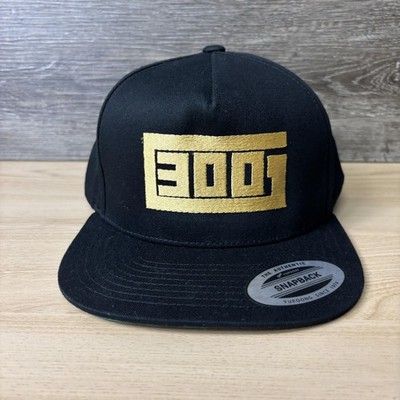 300 Entertainment Hat Cap Snap Back Black Gold Embroidered Logo Mens Flat Bill