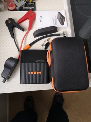 JumpStarter PitStop 8800mAh Powerbank mit Kompressor + Starthilfegerät  