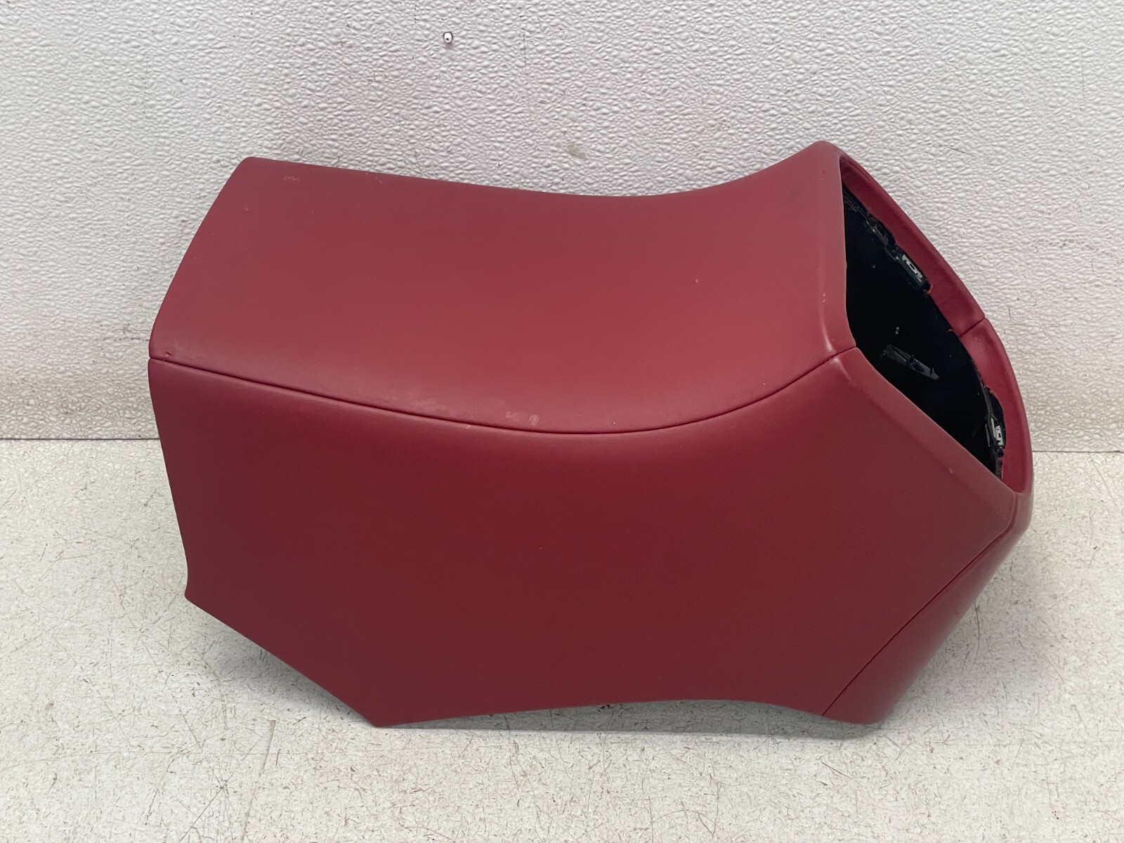 17 18 Maserati Levante Rear Center Console Housing Cover Panel Trim Red 1442 OEM