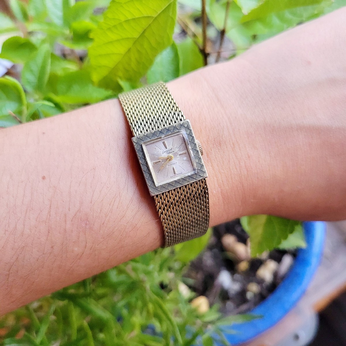 Vintage Swiss Germinal Voltaire 17 Jewels Classic Gold 