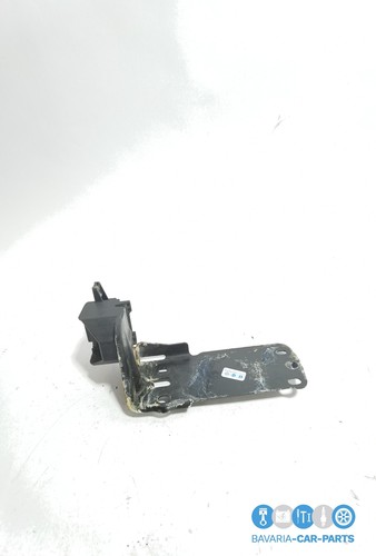 Original BMW  E90 E91 E84  Aufnahmeplatte Kühlmodul unten links 7117811