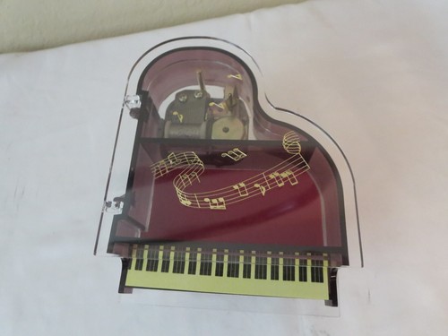 Vintage Laurel Lucite Piano Jewelry Music Box Made In Japan - 第 2/4 張圖片