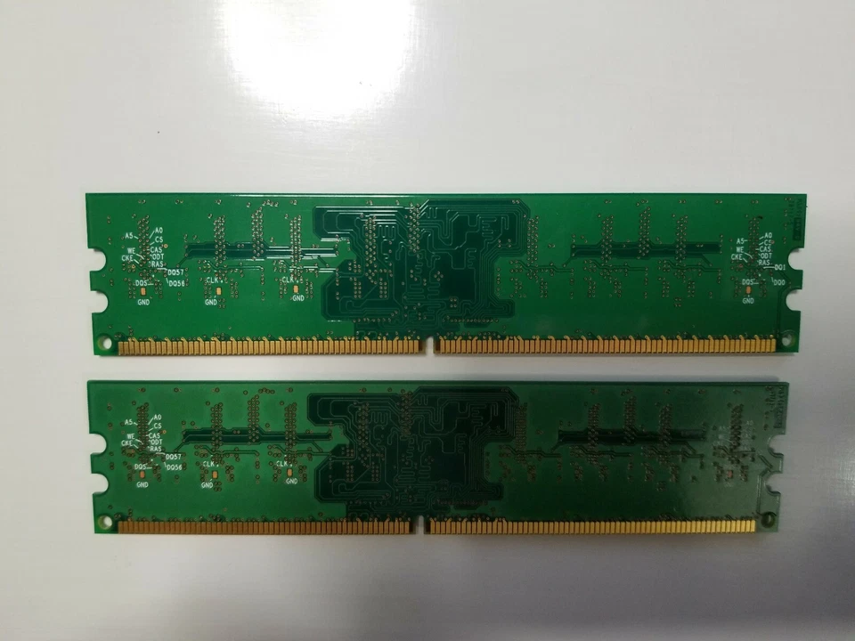 HYS64T64000HU-3S-B 512MB 1Rx8 PC2-5300U-555-12-DO - Image 4 of 4