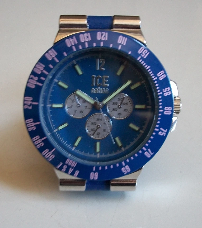 MEN'S BLUE SILICONE BAND FASHION DRESSY/CASUAL HIP HOP  WATCH  - Image 4 of 4