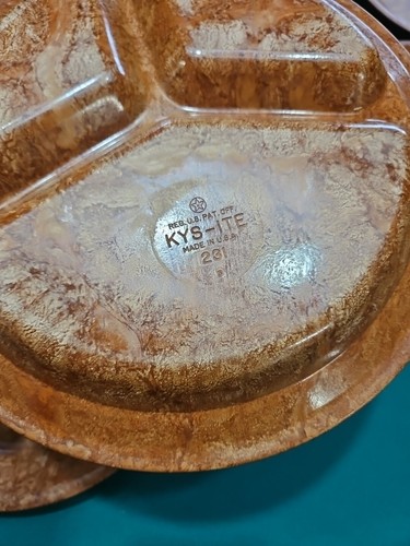 Vtg Lot 12 KYS-ITE 231 Divided Plate 11" Diameter Cafeteria Camping Brown Marble - Picture 4 of 5