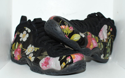 NIKE AIR FOAMPOSITE ONE ''FLORAL'' MENS BASKETBALL SHOES -  MENS SIZE 9