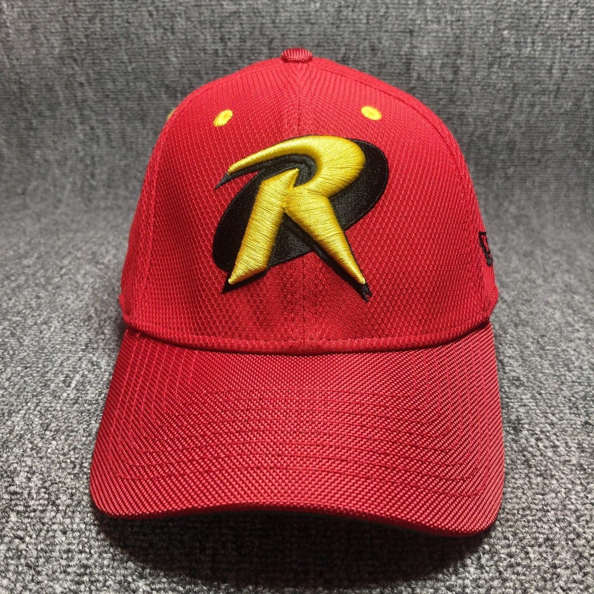New Era 39THIRTY DC Comics Robin Red Stretch Fit Baseball Cap Hat Y401