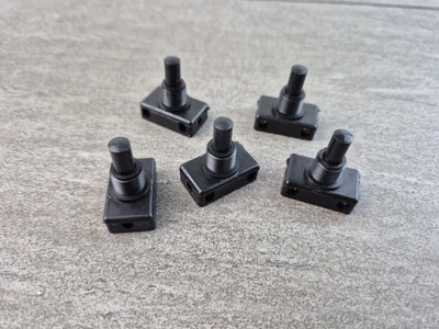 HEITECH 5 x Einbau Druckschalter für Lampen 250V 2A Farbe schwarz Einbau Druckschalter