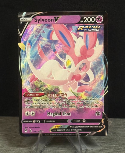 Sylveon V - SWSH07: Evolving Skies 74/203 - Ultra Rare Holo NM