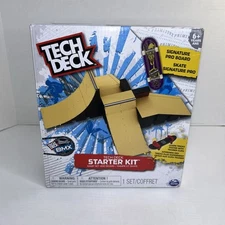 Tech Deck Starter Kit Fingerboard Skateboard Ramp Set & Board