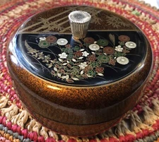 Vintage Mid Century Laquer Covered Bowl And Lid 