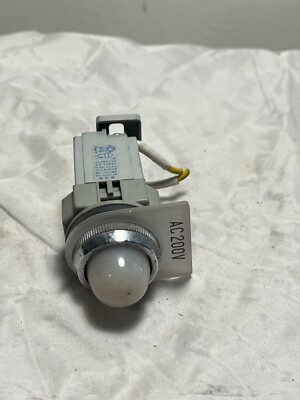 Fuji Electric AH25-ZM Pilot Light White Indicator Lamp 110-110V