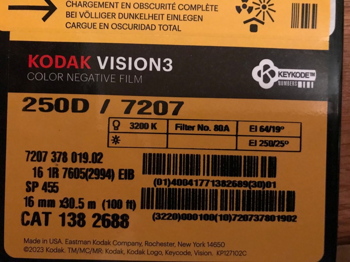 KODAK 250D 16mm Vision 3 #7207 Color Negative Film 100FT