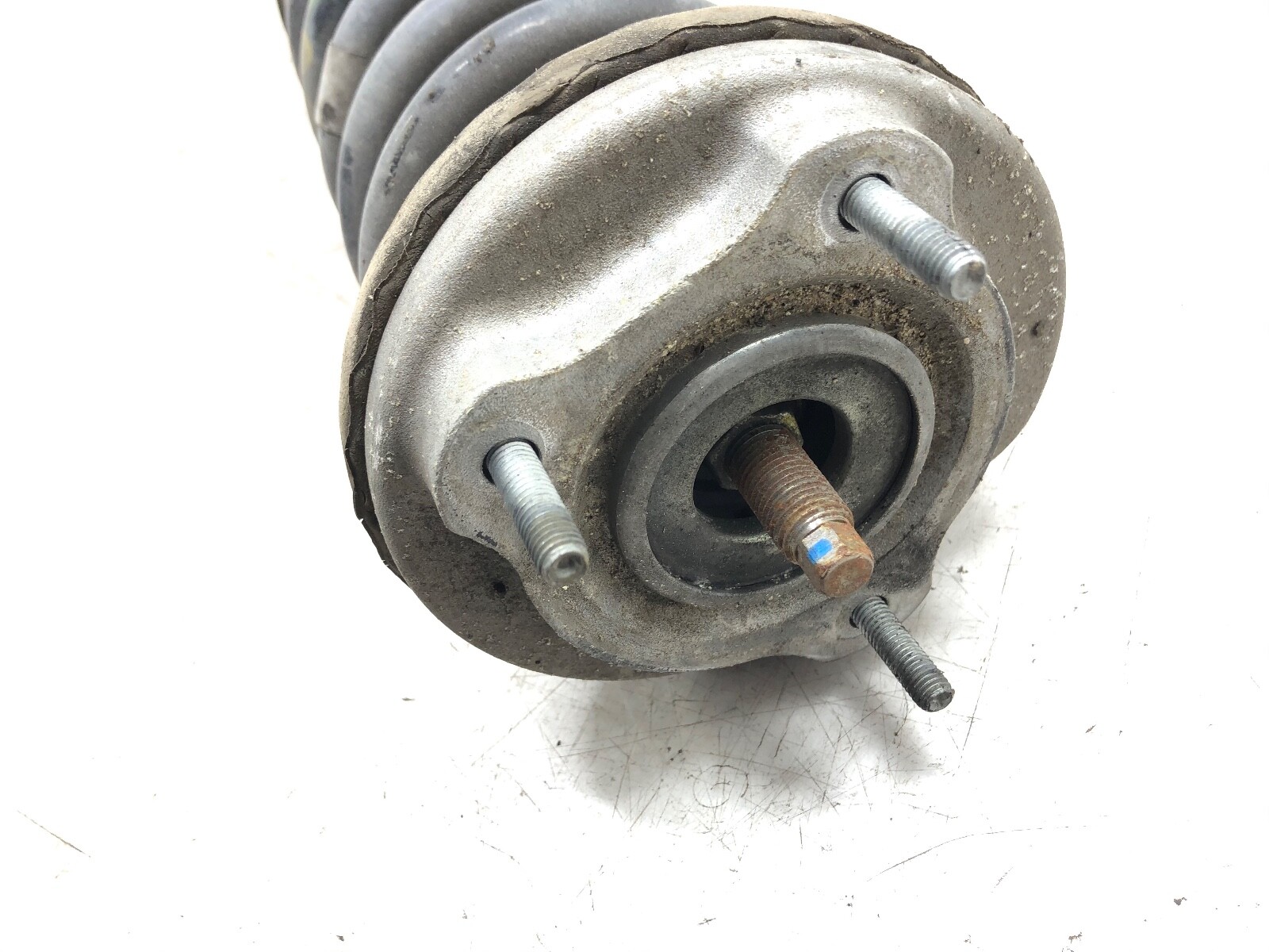 2014-2022 MASERATI GHIBLI RWD LEFT DRIVER FRONT SHOCK ABSORBER STRUT OEM.