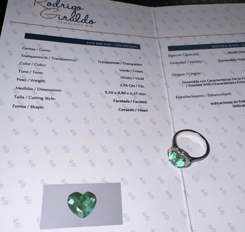 ANELLO IN ORO 18kt. CON DIAMANTI E SMERALDO NATURALE COLOMBIA CUORE CERTIFICATO - Foto 7 di 7