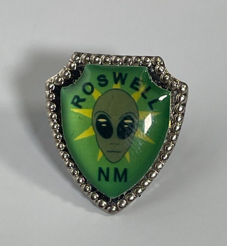 Vintage Roswell New Mexico Alien Pinback