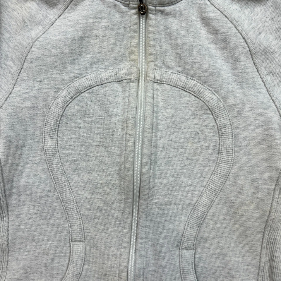 Moletom com capuz esportivo Lululemon Scuba feminino tamanho 4 cinza zíper completo - Imagem 3 de 4