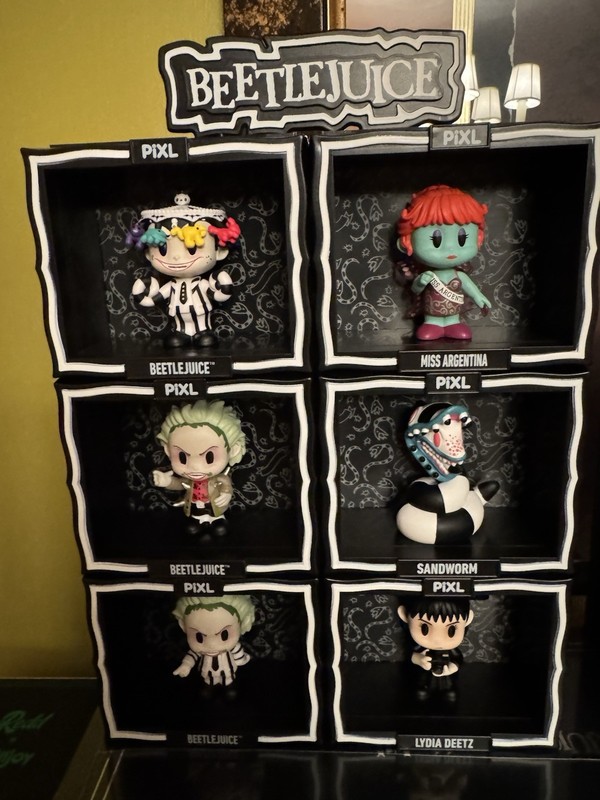 Thrilljoy  Complete pixl beetlejuice Set Of 6