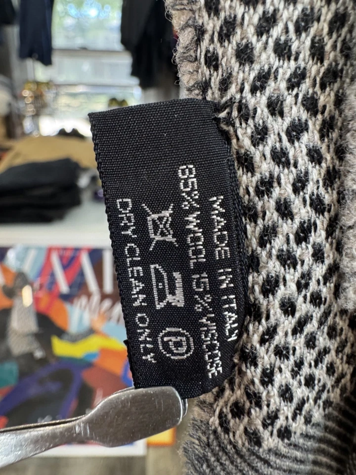 Tom Ford Bufanda con Flecos Espiga Minorista $825 Raro 60" x 24" Foto 3 de 4