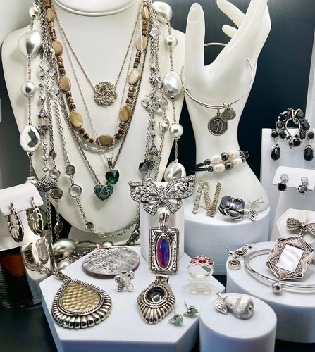 Vintage - Now Estate Costume Jewelry Mixed Lot 29Pcs. Some Signed Silver Tone