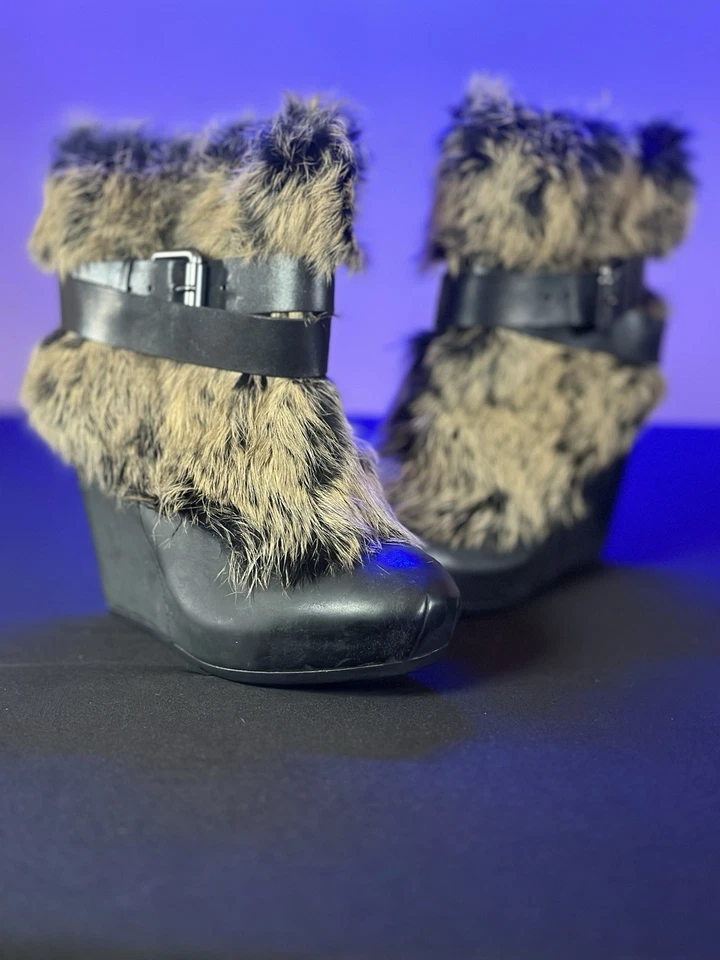 Botines de cuña Ash para mujer de piel de conejo real de cuero negro talla 6 nuevos Foto 4 de 4