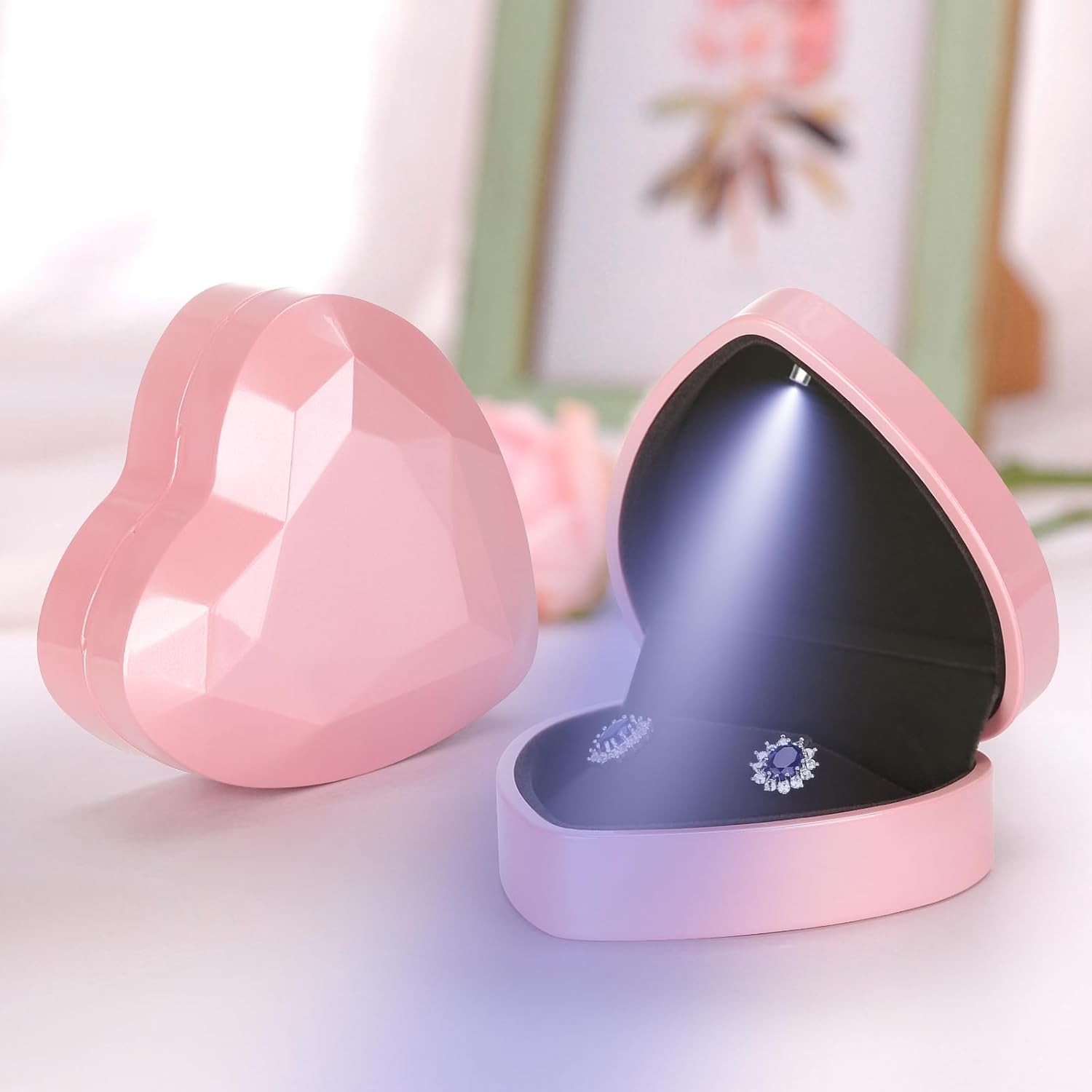 LETURE Heart-Shaped LED Earring Jewelry Gift Box, Stud Pendant Pink 