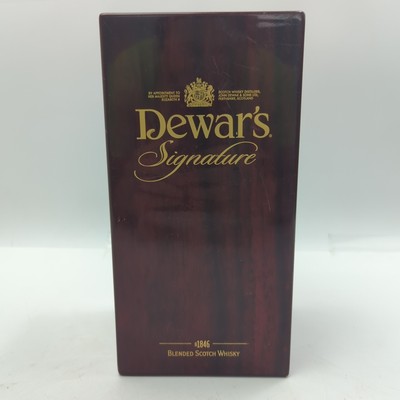 Dewar's Blended Scotch Whisky Signature Bottle Empty Display Box Real Cherry 