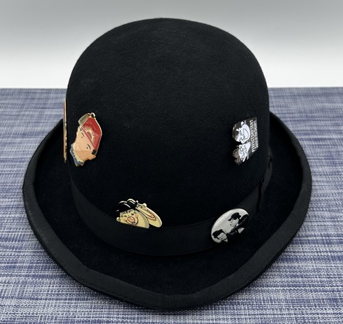 Cappello New York vintage anni '30 in feltro di pelliccia nera Bowler con alloro e spille resistenti - Foto 6 di 11